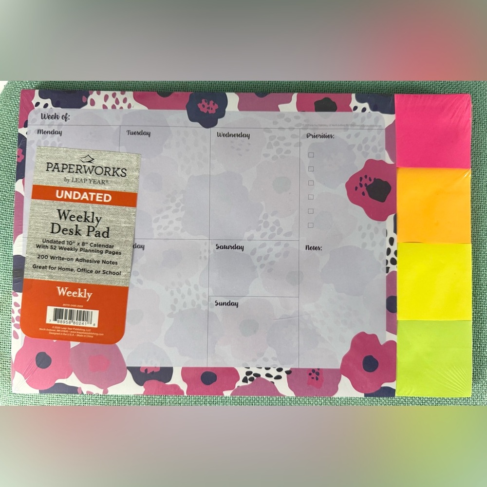 PAPERWORKS by LEAP YEAR Weekly Desk Pad